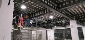 梅里斯达斡尔族一商场梁，楼板碳纤维加固施工